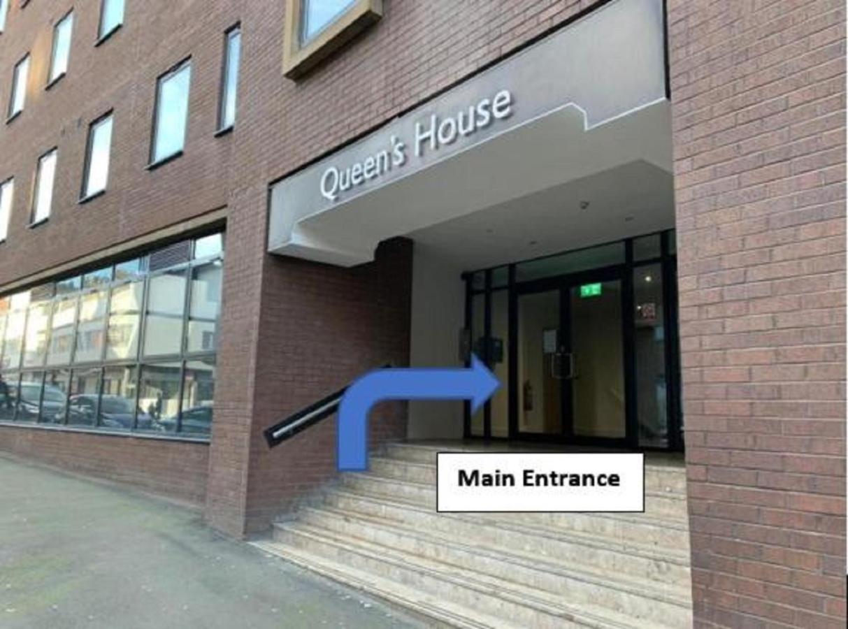Apartment Qh31 - City Centre Location With 2 Double Bedrooms Sleeping Up To 4 People - Spacious Work Or Leisure Apartment