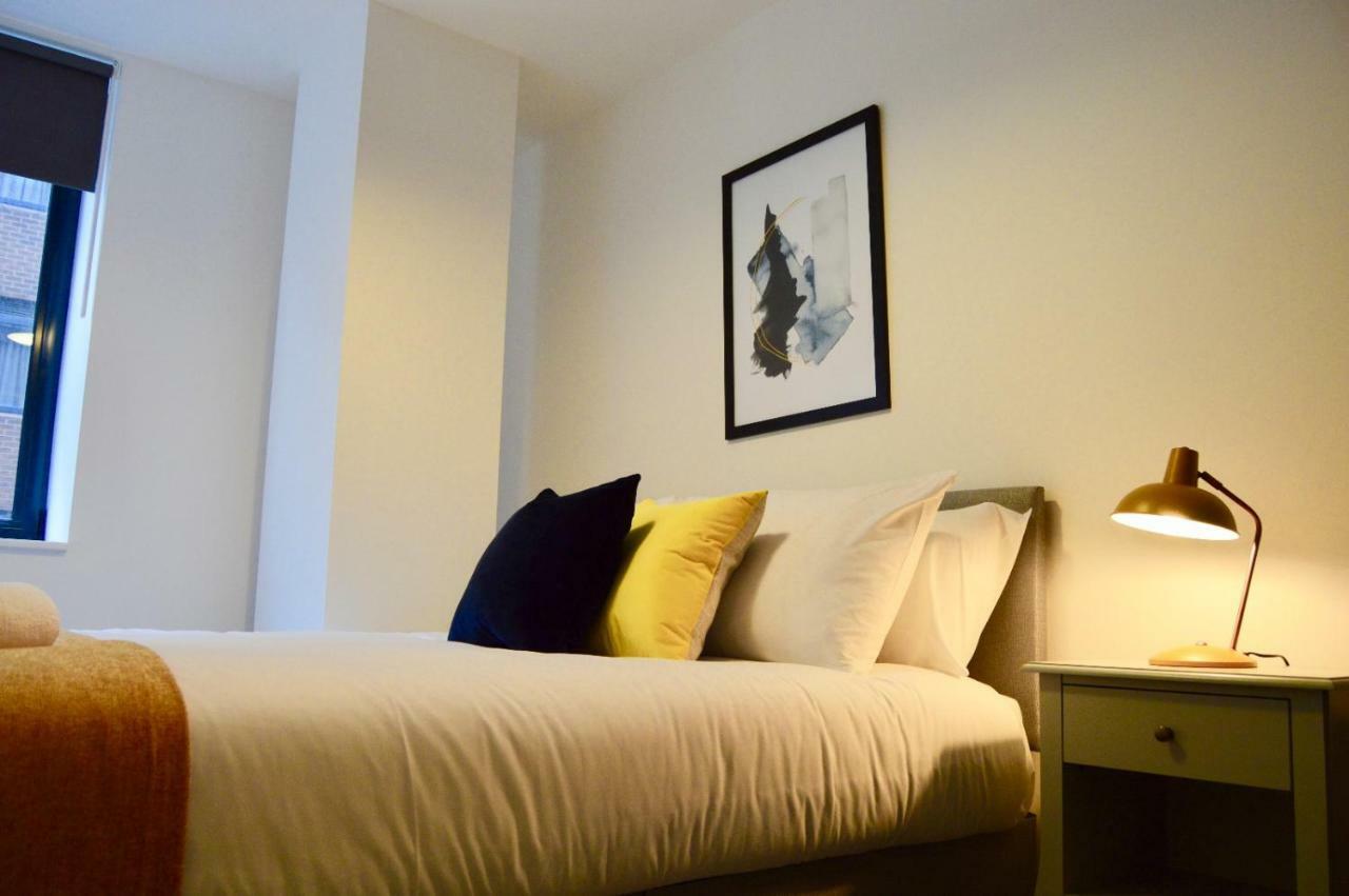 Qh31 - City Centre Location With 2 Double Bedrooms Sleeping Up To 4 People - Spacious Work Or Leisure Apartment Apartment Sheffield