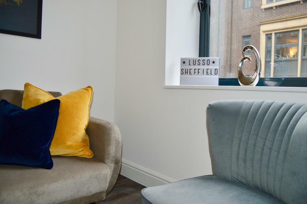 Qh31 - City Centre Location With 2 Double Bedrooms Sleeping Up To 4 People - Spacious Work Or Leisure Apartment